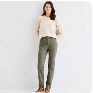 St. John's Bay Women's Green Straight Leg Jeans size 12 S NWT